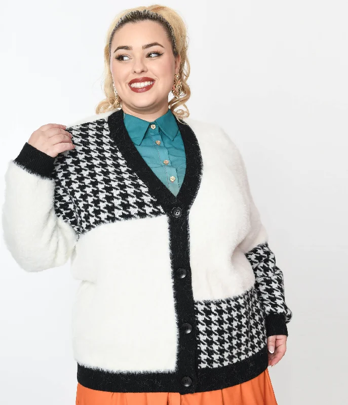 cardigan for cozy nights -Plus Size Black Houndstooth & White Color Block Fuzzy Cardigan